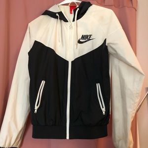 nike windbreaker